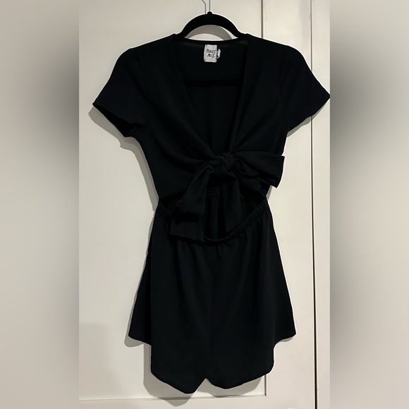 Princess Polly Ragnar Tie Front Romper - Picture 4 of 6